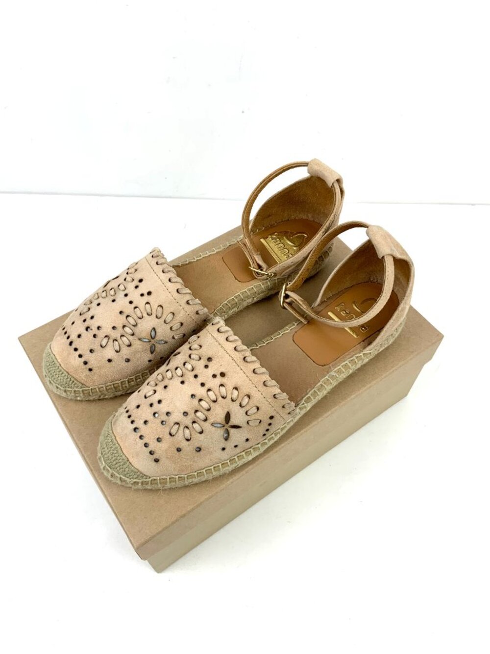 Kanna Flat Closed Toe Tan/Blush Nutbuck Laser Cut Ankle Strap Espadrilles Sz 39 - Picture 7 of 16